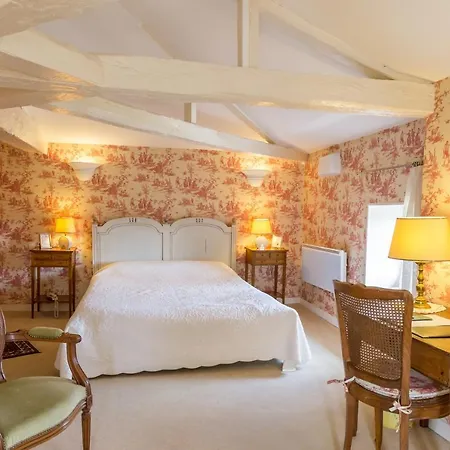 Hotel Logis Les Pigeons Blancs Cognac